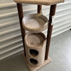 Barely used 4ft Cat Tree 