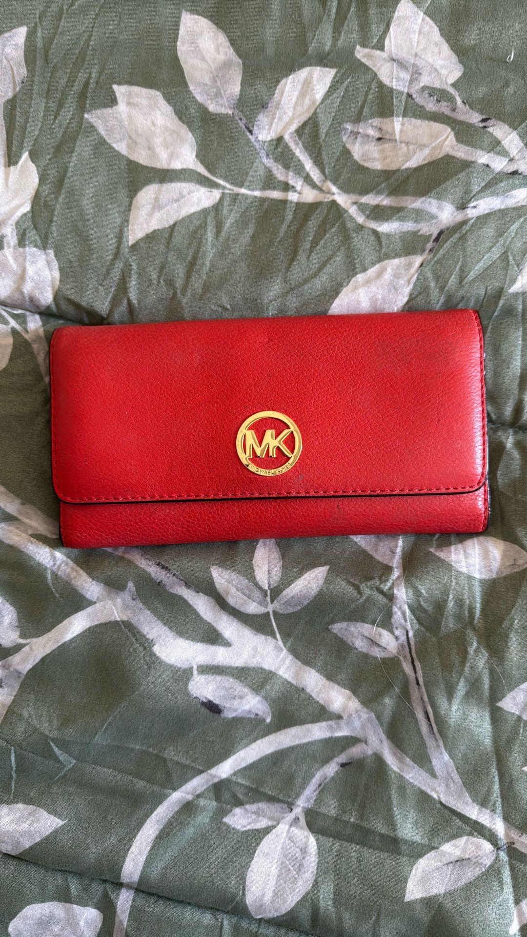 Michael Kors MK Orange Fold Wallet Like New
