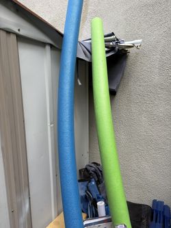 Tootle Noodle Set If 2 New Green/blue Pool Fun