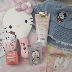 Hello Kitty Lot