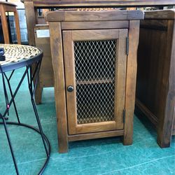 Chair side End Table