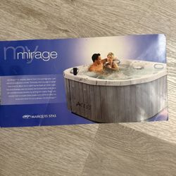 Mirage Hot Tub / Jacuzzi In Perfect Working Condition Fits Up To 5  People  6 X 6 Feet Long