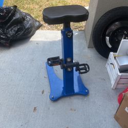 Kinesthetic Pedal  Stool