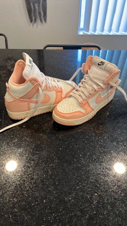 Women's Dunk High 1985 Arctic Orange