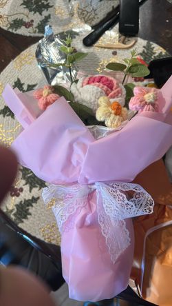 Buckets Medium And Large Sizes For Graduation Gift
