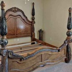 👑 Michael Amini Eden KingBedroom Set – $3,500