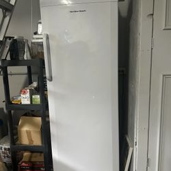 Hamilton Beach Upright Freezer