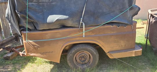 2015 little square Farm trailer