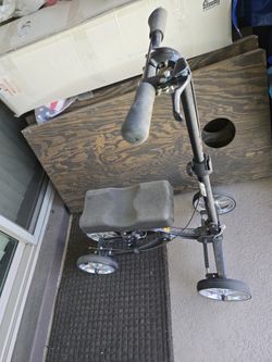 Knee Scooter 