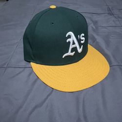 Oakland A’s Hat Fitted Size 7 3/8 Only Worn Once