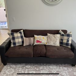 Basic 3 Seat Couch 