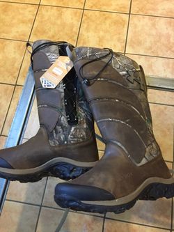 New under armour size 11