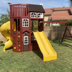 Playground Used , Delivery And Installation 