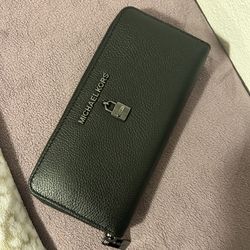 MK women’s wallet