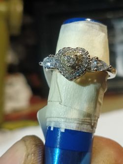 Heart-Shaped moissanite and 925 ring