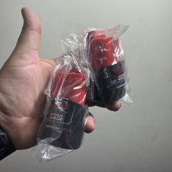 Milwaukee M12 Battery X2 Charger And Flashlight