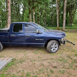 Dodge Ram 1(contact info removed) 5.7 Hemi 