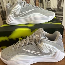 Nike Giannis Freak 7 Wolf Grey sizes available
