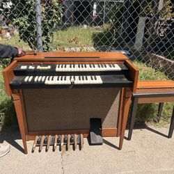 Antique Organ 