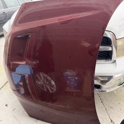Pontiac G8 Hood 