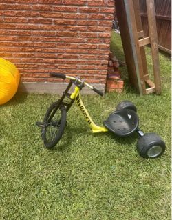 Razor Drift Trike Yellow and Black