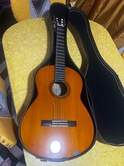 Yamaha classical guitar