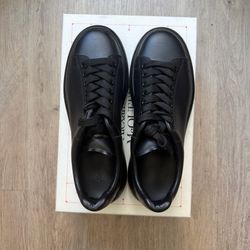 Alexander McQueen Size 9