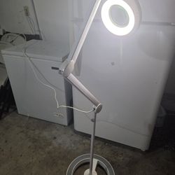 magnifier Lamp 