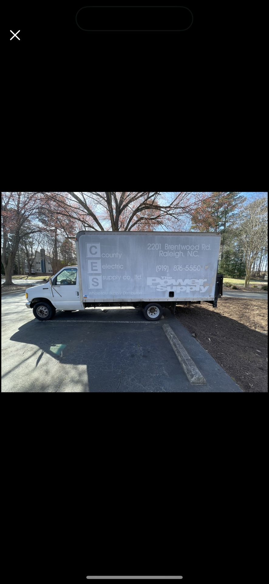 Reliable Box Truck β Great for Moving, Delivery, or Business! π