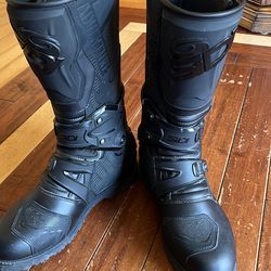 SIDI Adventure 2 motorcycle boots