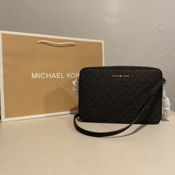 MICHAEL KORS Signature Black Crossbody Bag