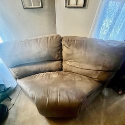 Free Corner Sofa Seat – Gently Used 