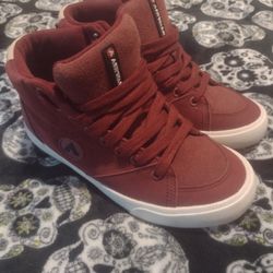 Woman's Airwalk Size 6