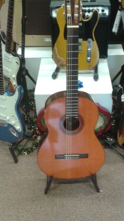 Yamaha 2024 g85a guitar