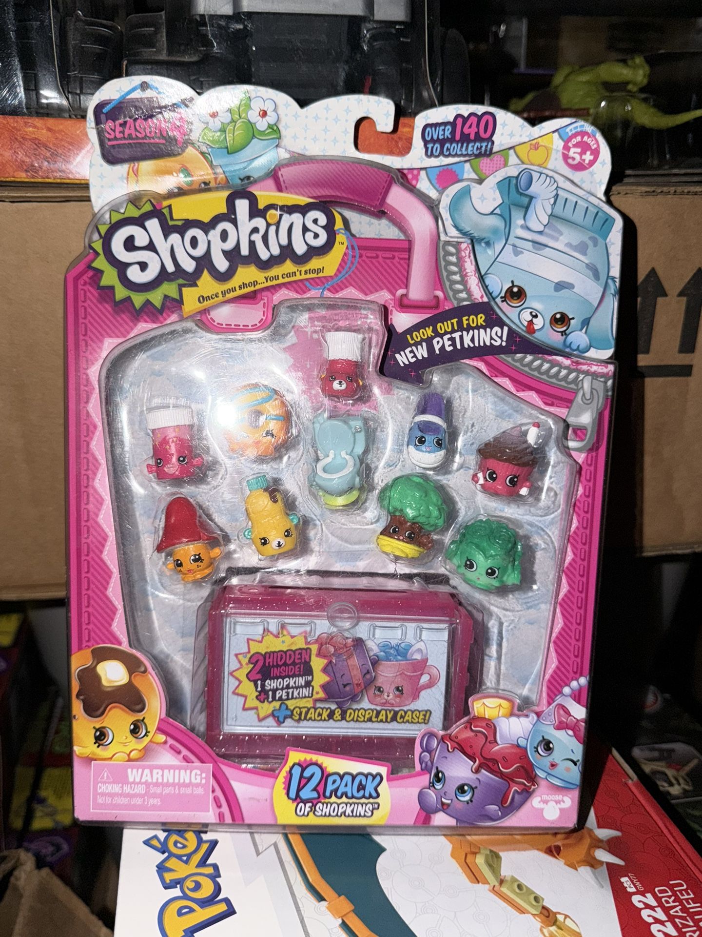 Shopkins Season 4 Petkins 12 Pack With Case