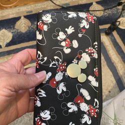 Mickey And Minnie Wallet
