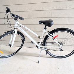 Infinity Bossthree 700c/28" Aluminum Hybrid Bike (Good Condition)