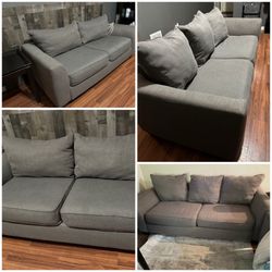 Moving sale