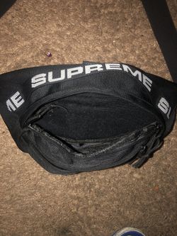 Supreme shoulder bag/ fanny pack