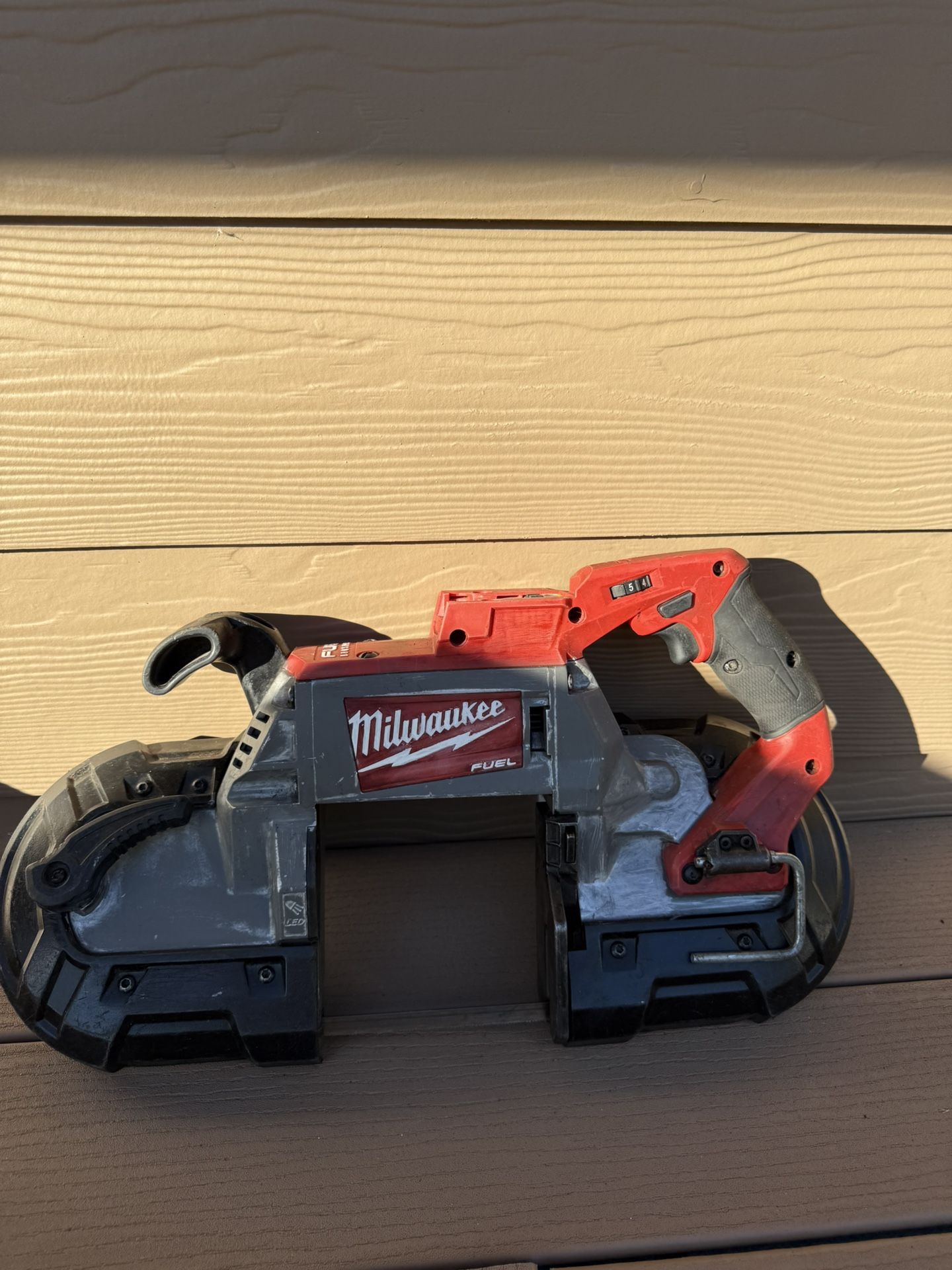 Milwaukee Bandsaw