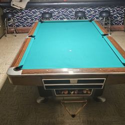 9ft. Brunswick Golden Crown II 
