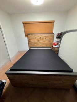 Queen bed