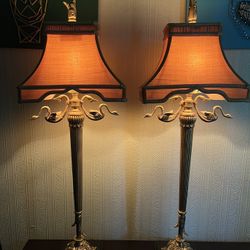 Beautiful Swan Lamp Set - Chelsea House