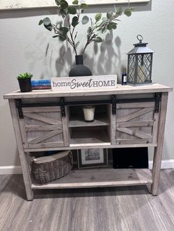 Farmhouse entry table