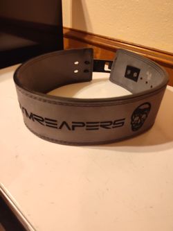 Durable leather with soft suede 34 in 10 mm lever powerlifting color gray excellent conditions $65