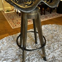Cast Iron Tractor Seat Bar Stool