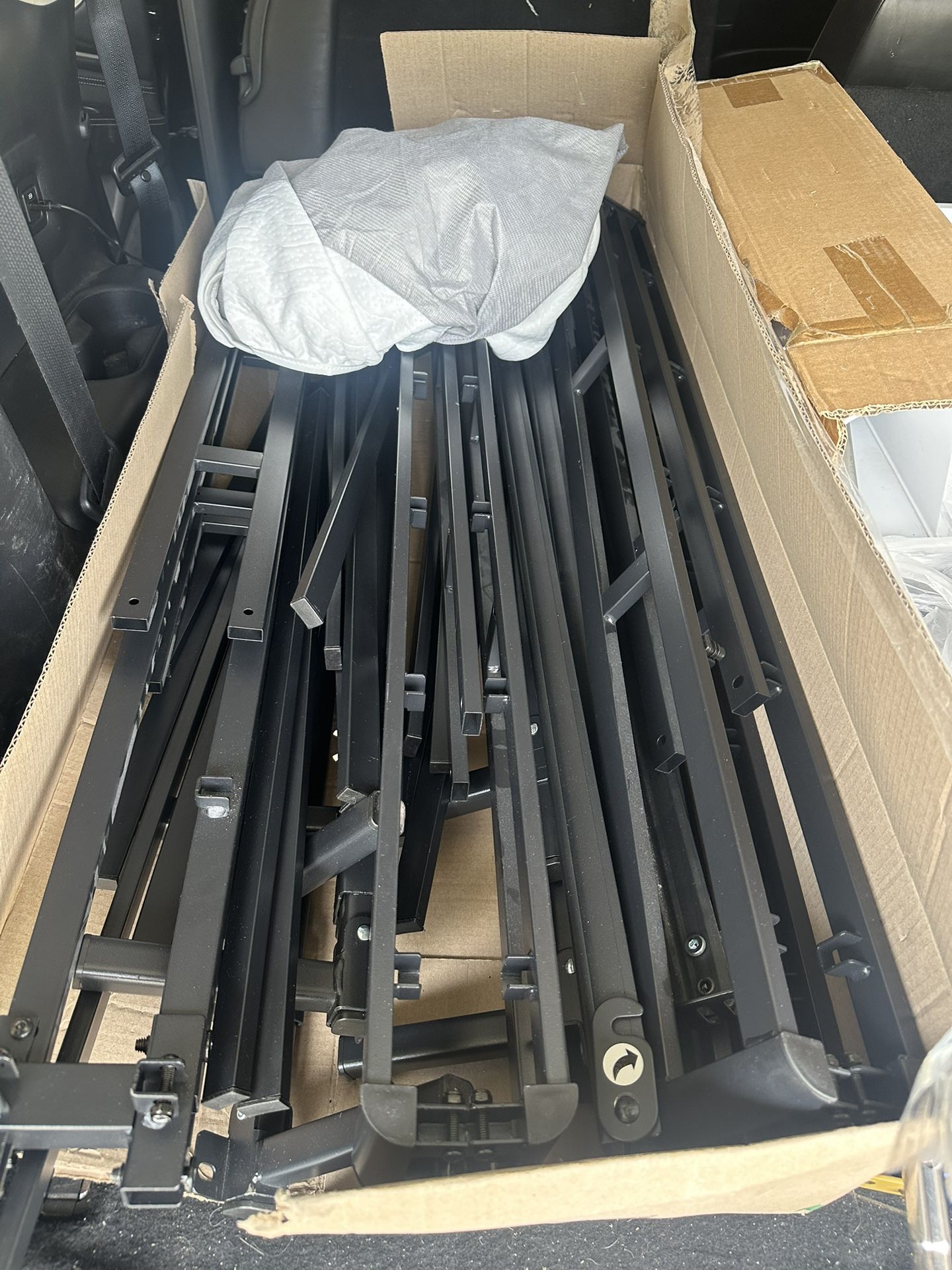 Queen frame and Box Spring
