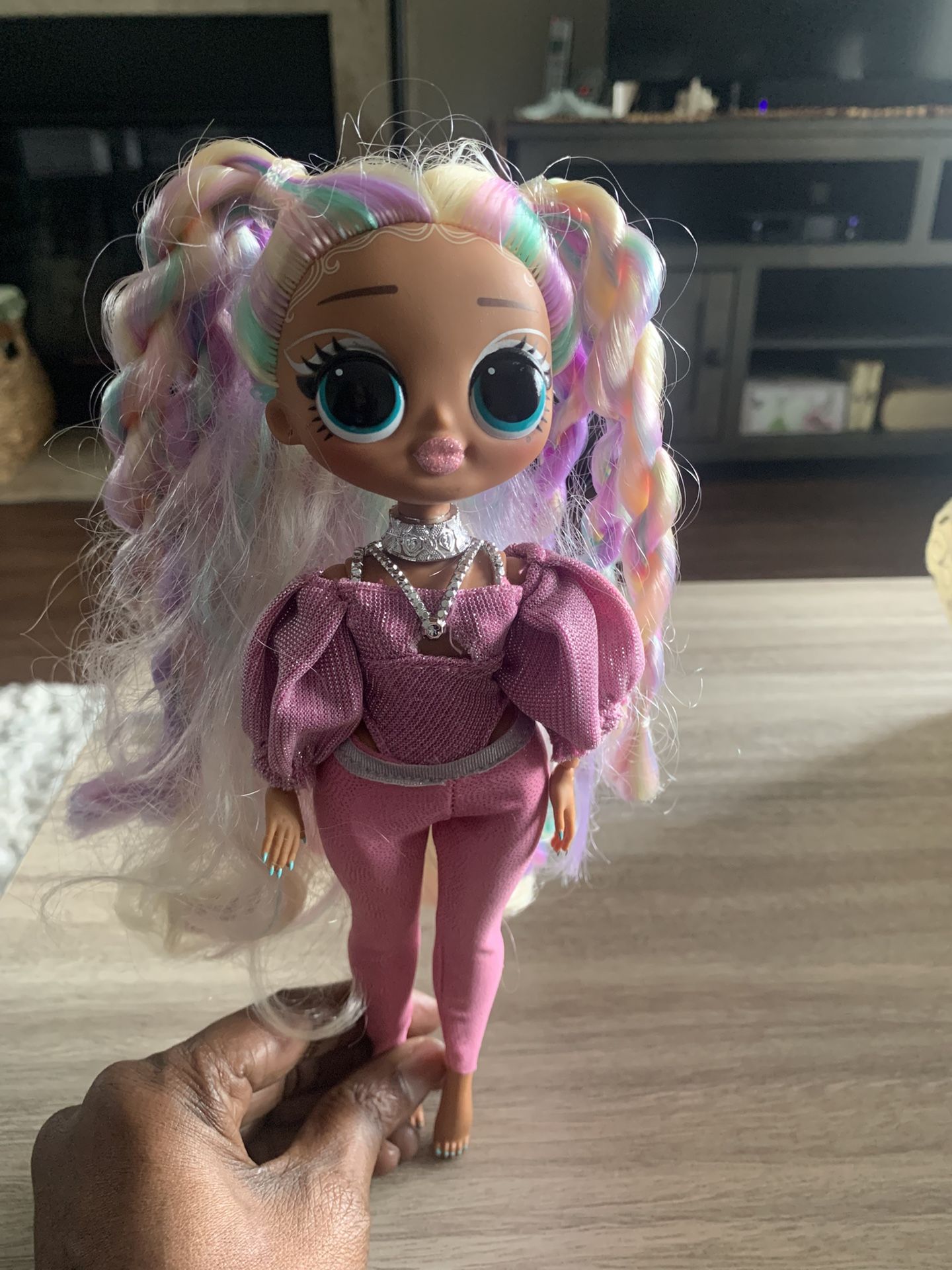 LOL Surprise OMG Babe Fashion Doll Wearing Silver Neck Choker MGA 2019 China