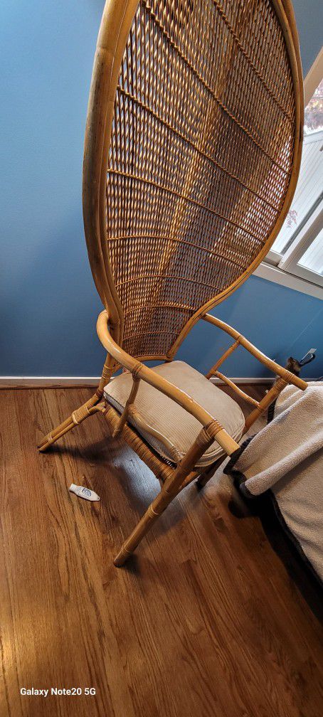 Elegant Vintage Wicker Chair 