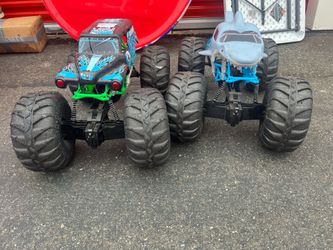 Jumbo Monster trucks